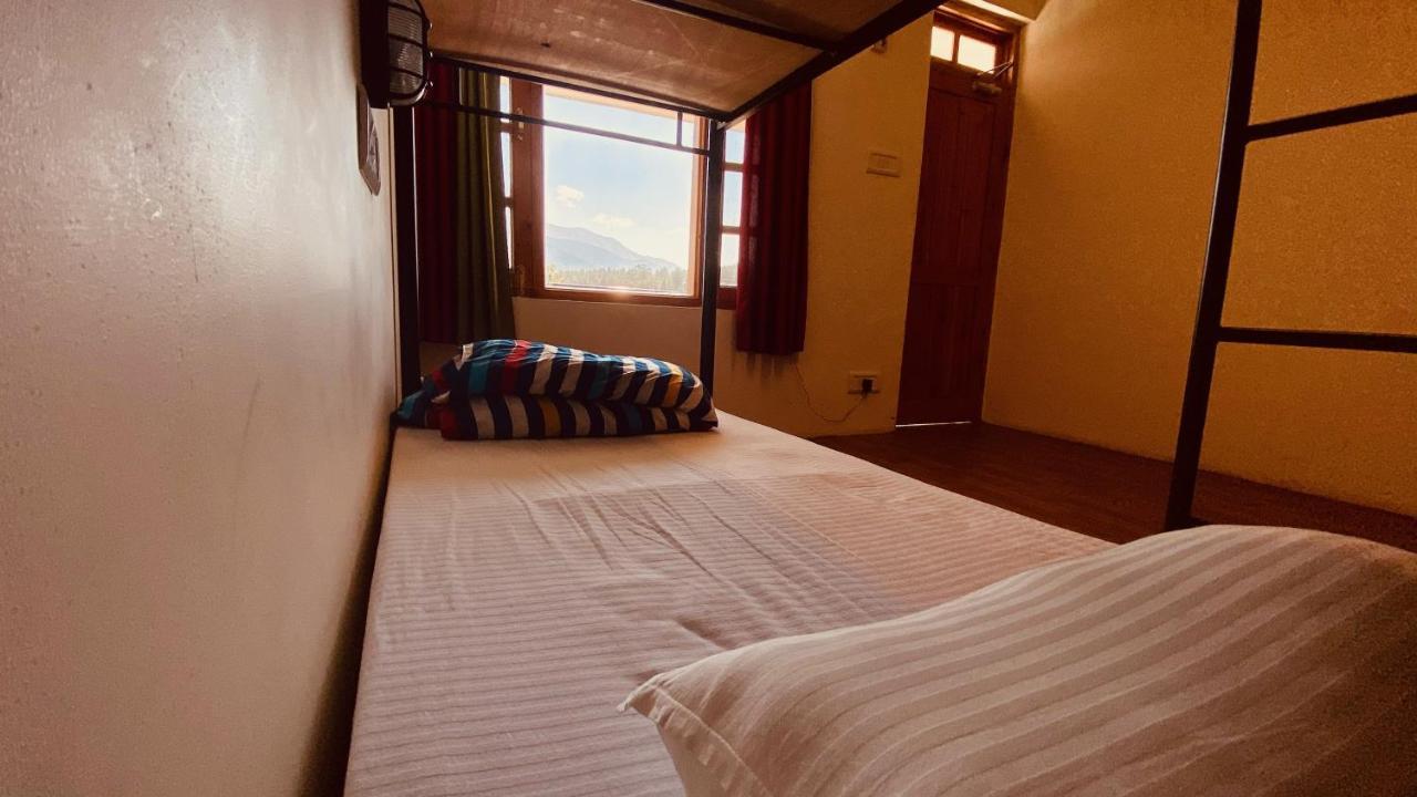 A Pousada Madpackers Manali Exterior foto